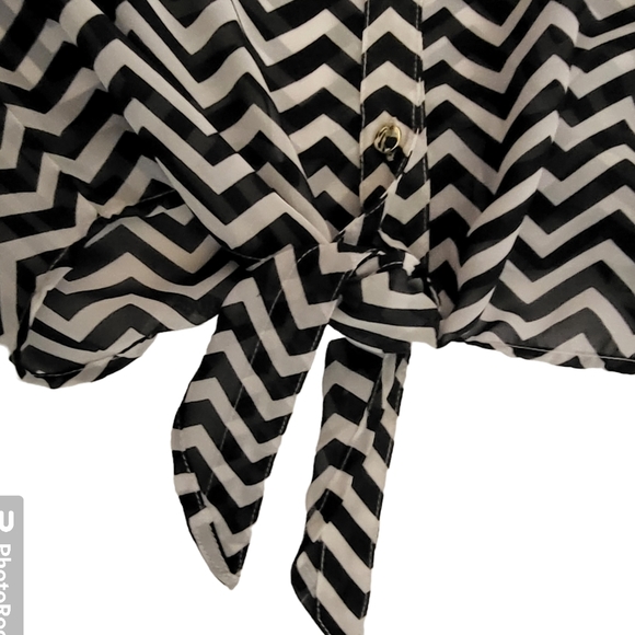 Bongo Womens Sheer Size Large Pullover Blouse Black White Herringbone Pattern - Picture 9 of 13